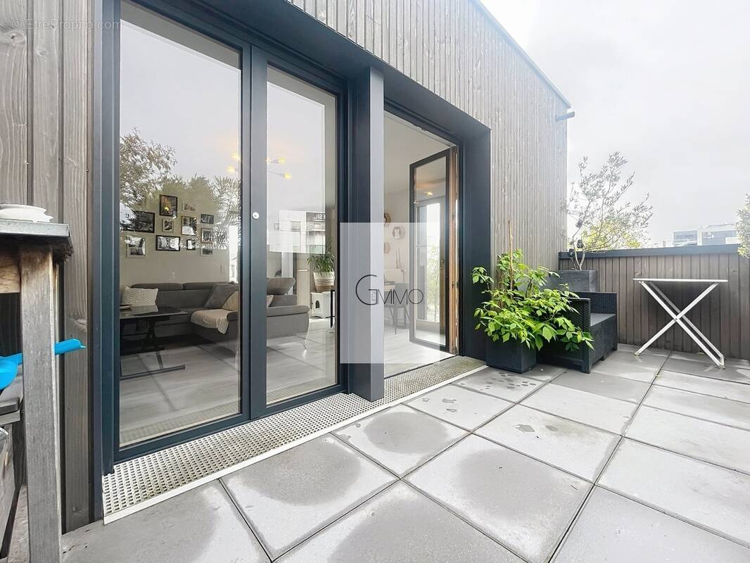 Appartement à NANTERRE