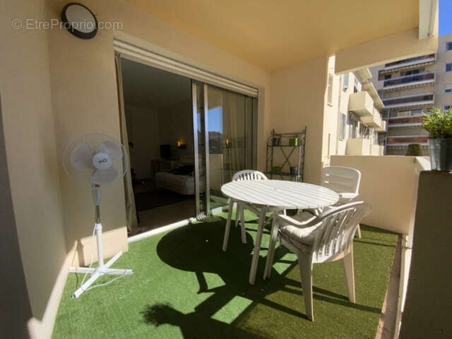 Studio 31m2 avec parking + terrasse + cave • Secteur Bas Petit Juas • Proche Gare de Cannes - photo 10