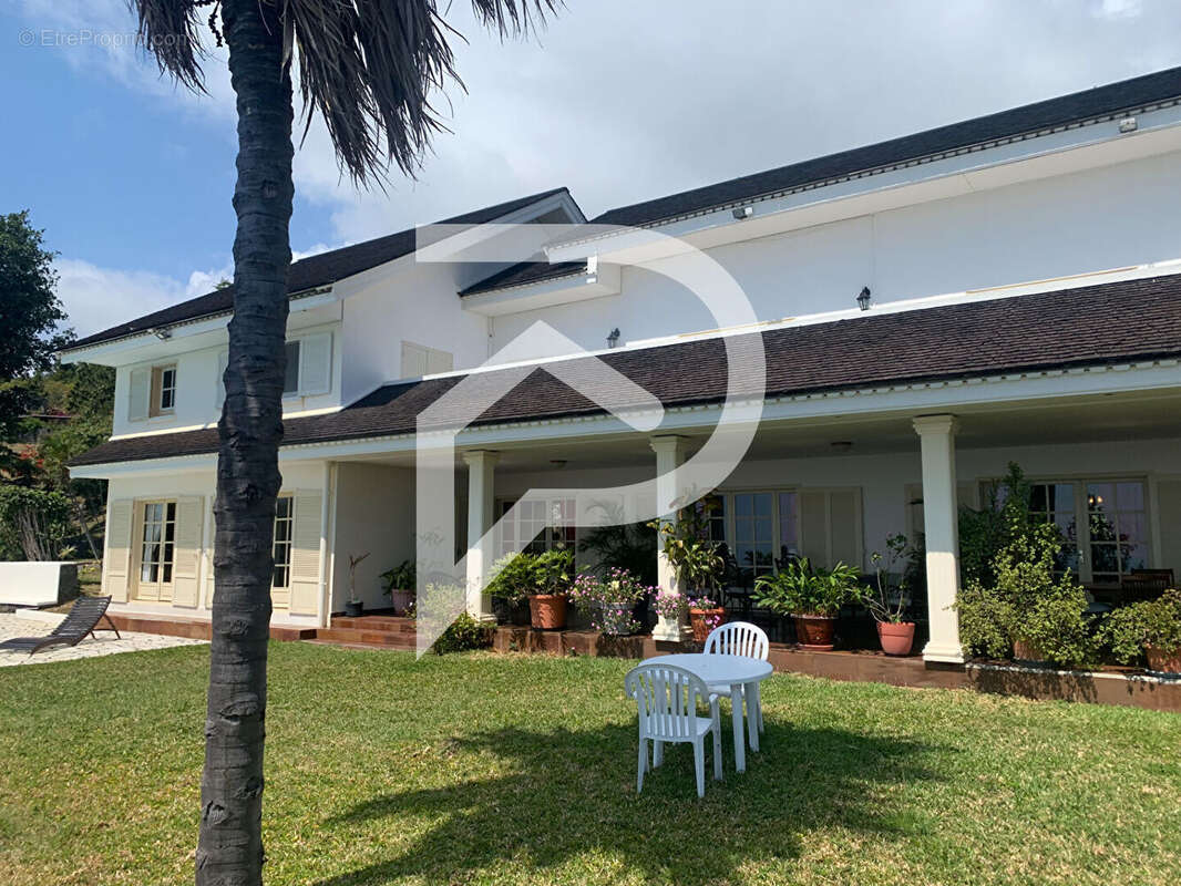 Maison à SAINT-DENIS