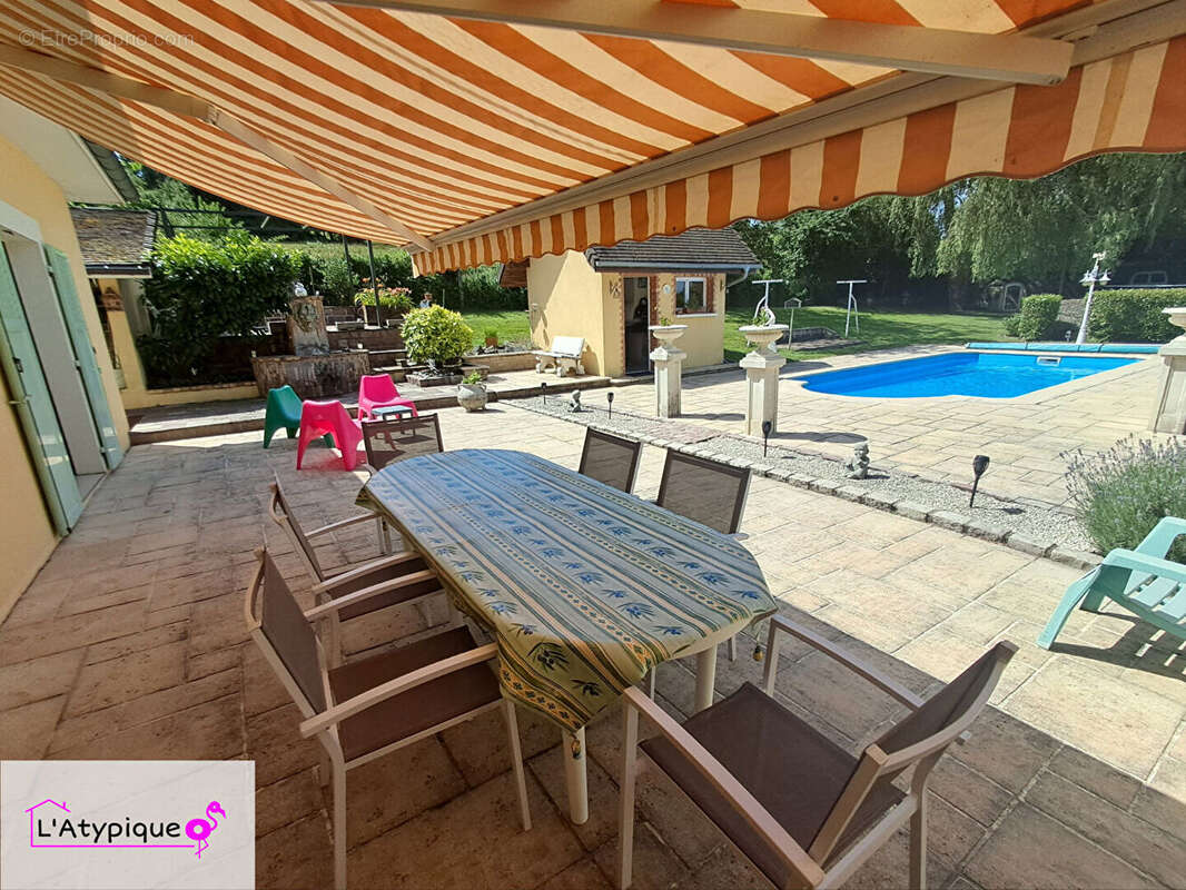 Maison 280 m² à Saulnot  - photo 4