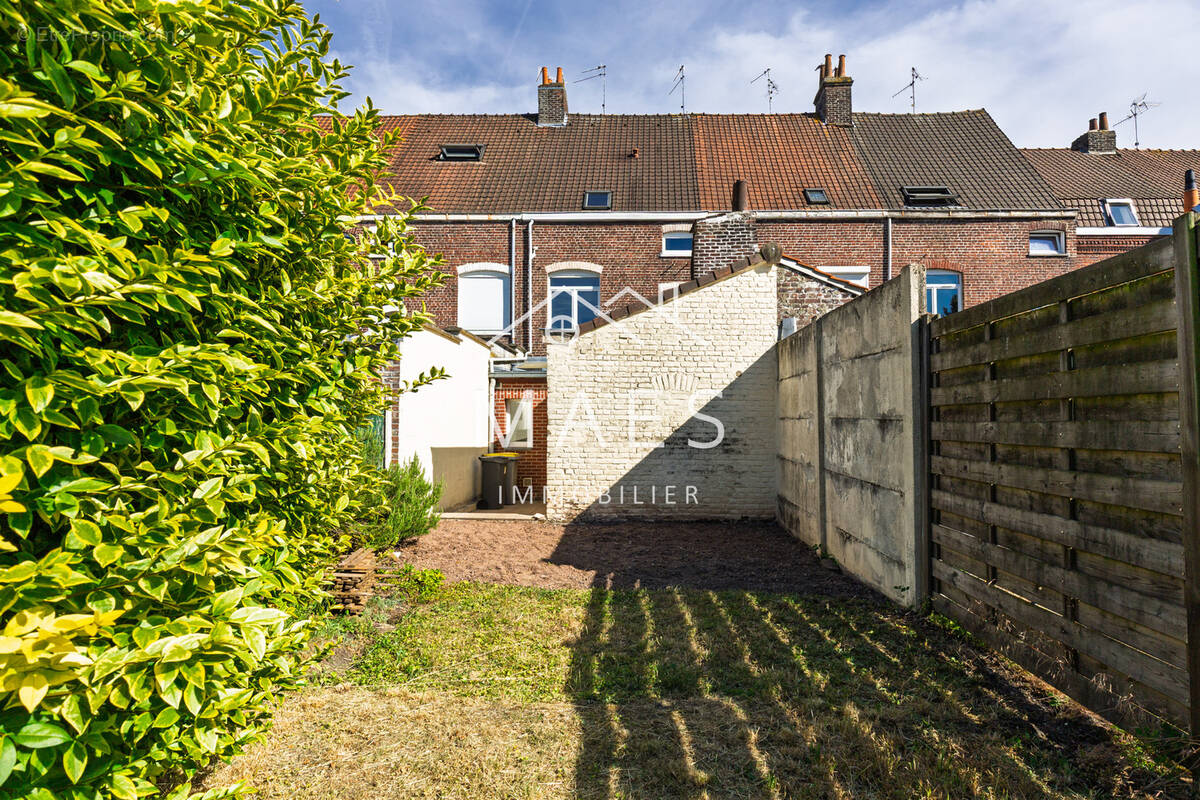 Maison à WAMBRECHIES