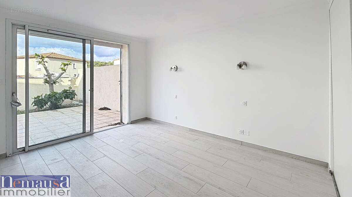 Appartement à MILHAUD