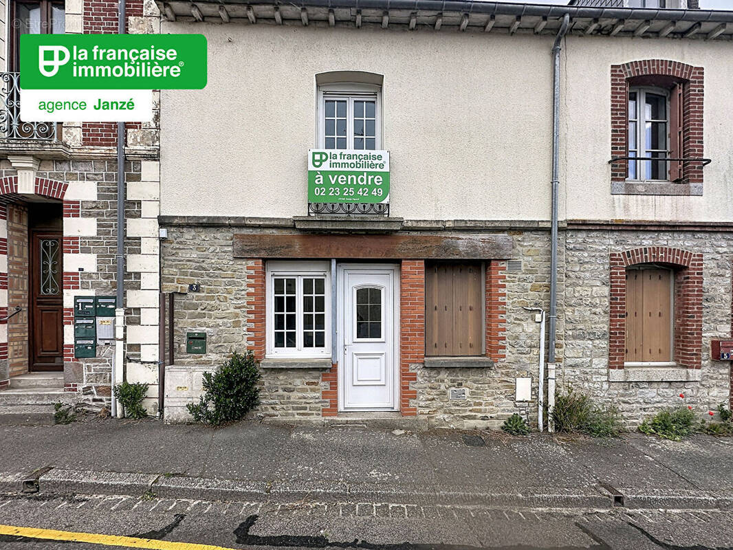 Maison à JANZE