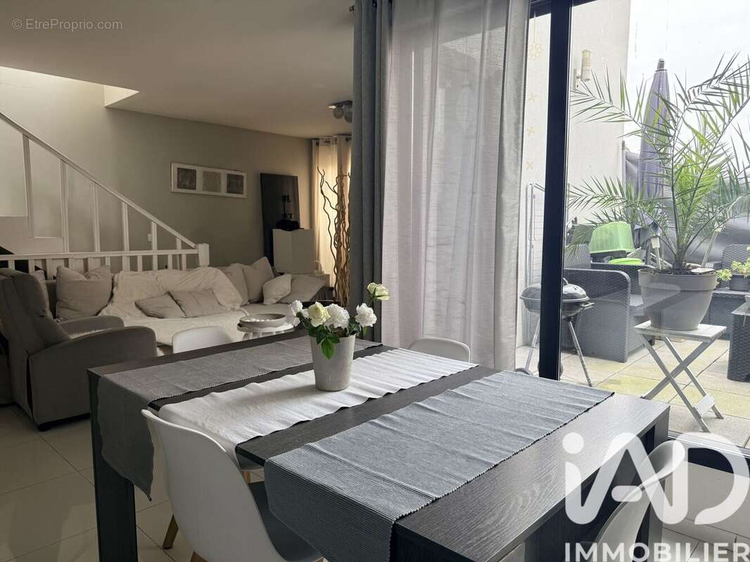 Maison 74 m² à Noisy-Le-Sec  - photo 2