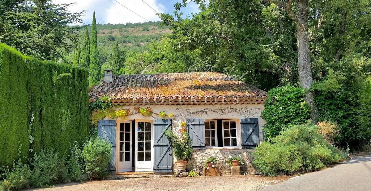Maison à SAINT-VALLIER-DE-THIEY