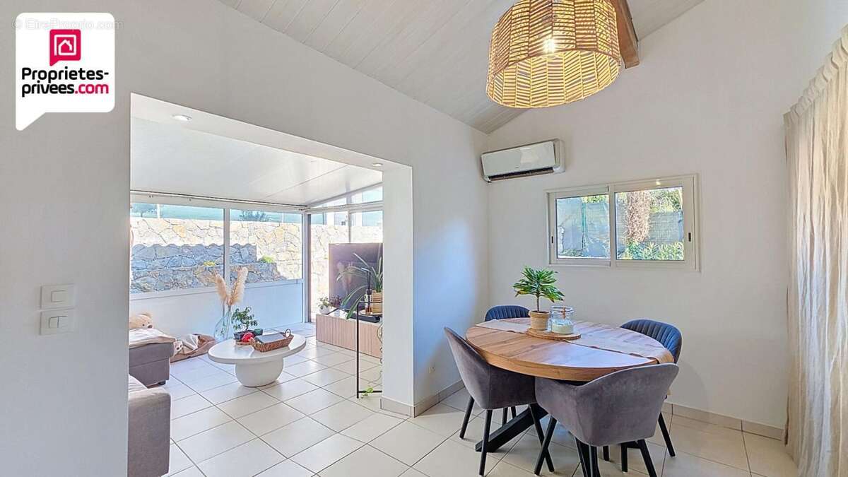 Maison à SAINT-CEZAIRE-SUR-SIAGNE