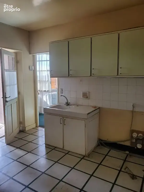 Spécial investisseur, grande maison composée de 2 logements - photo 6