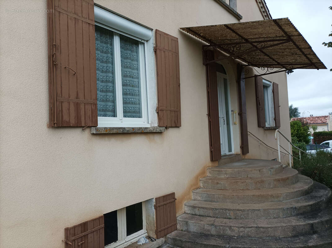 Maison à SAINT-VITE