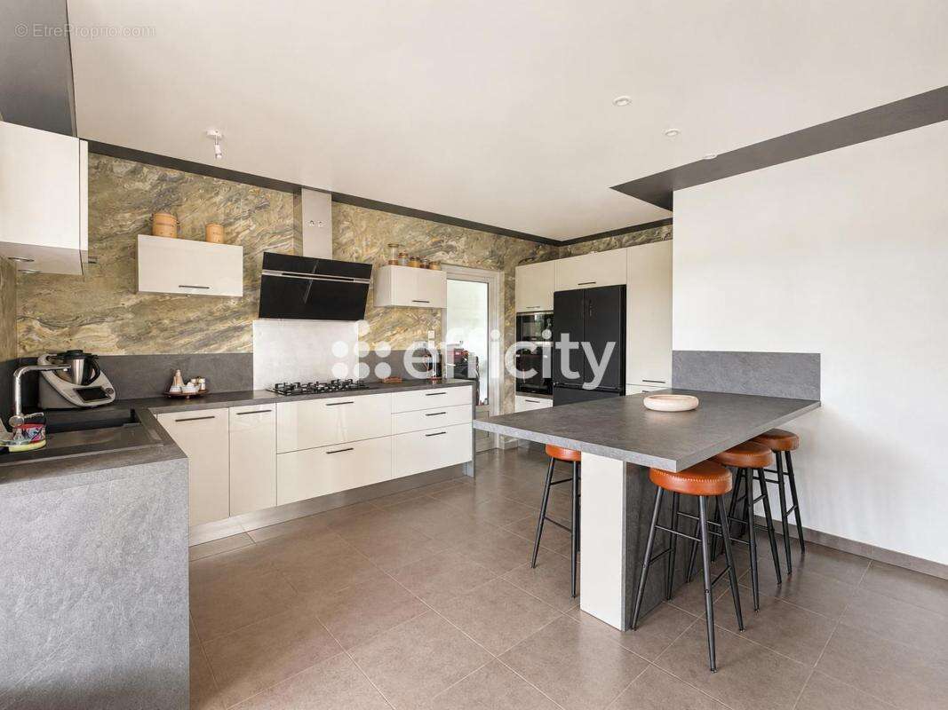 Maison 160 m² à Fabas  - photo 4