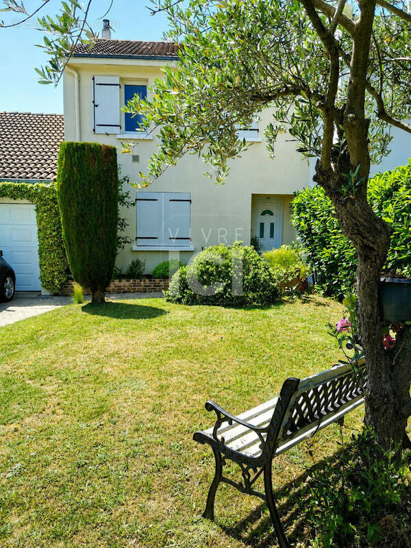 Maison à SAINT-SEBASTIEN-SUR-LOIRE