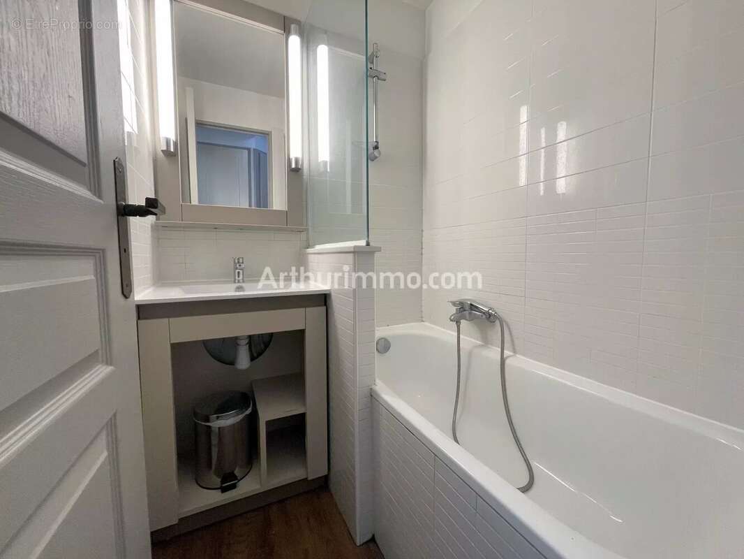 Appartement à GRIMAUD