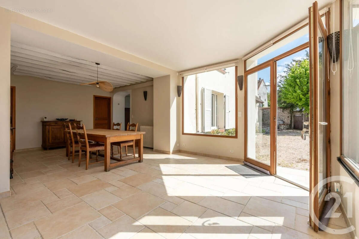Maison à DAMPMART