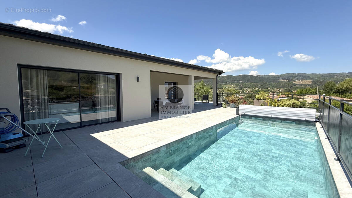 Maison à SAINT-PERAY