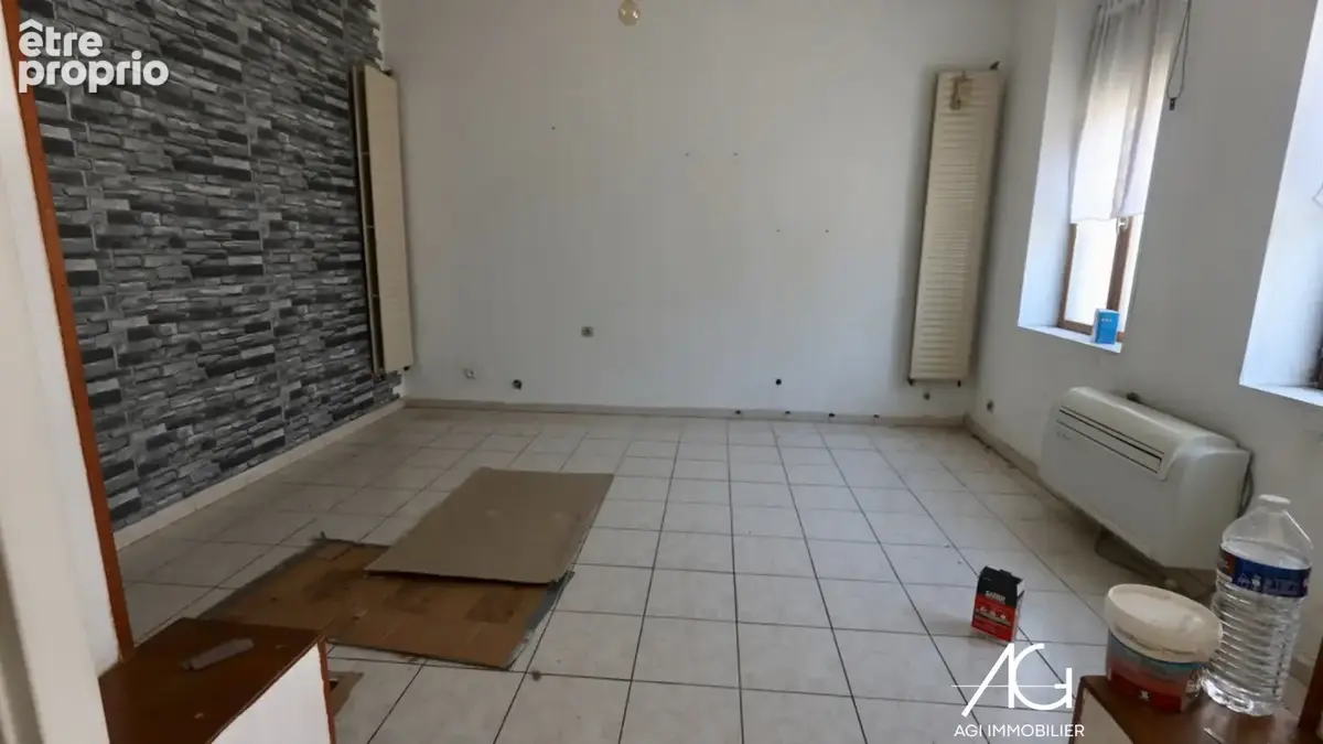 Roubaix   rue jean moulin  maison de cour 85 m2   r+2  idéale colocation 5 chambres  rentabilité 14,5 % - photo 2