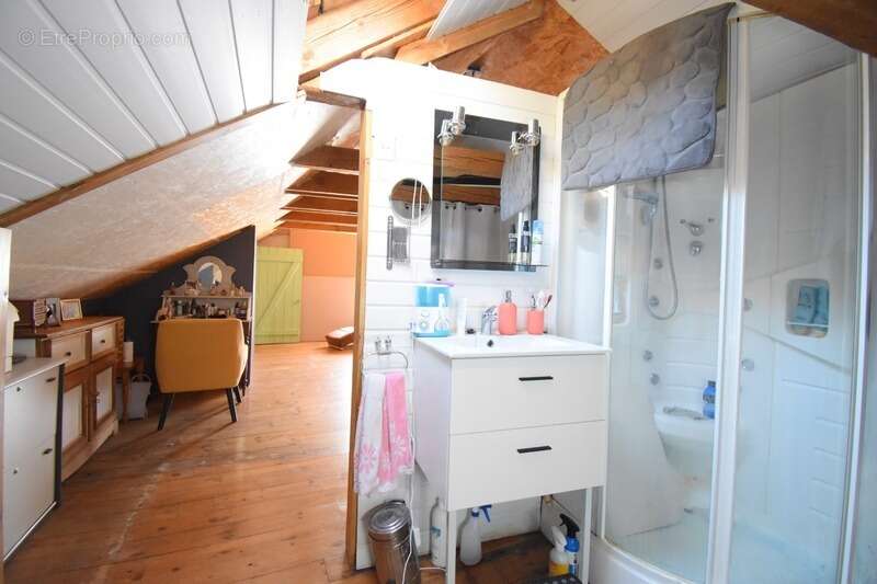 Maison à SAINT-AGREVE