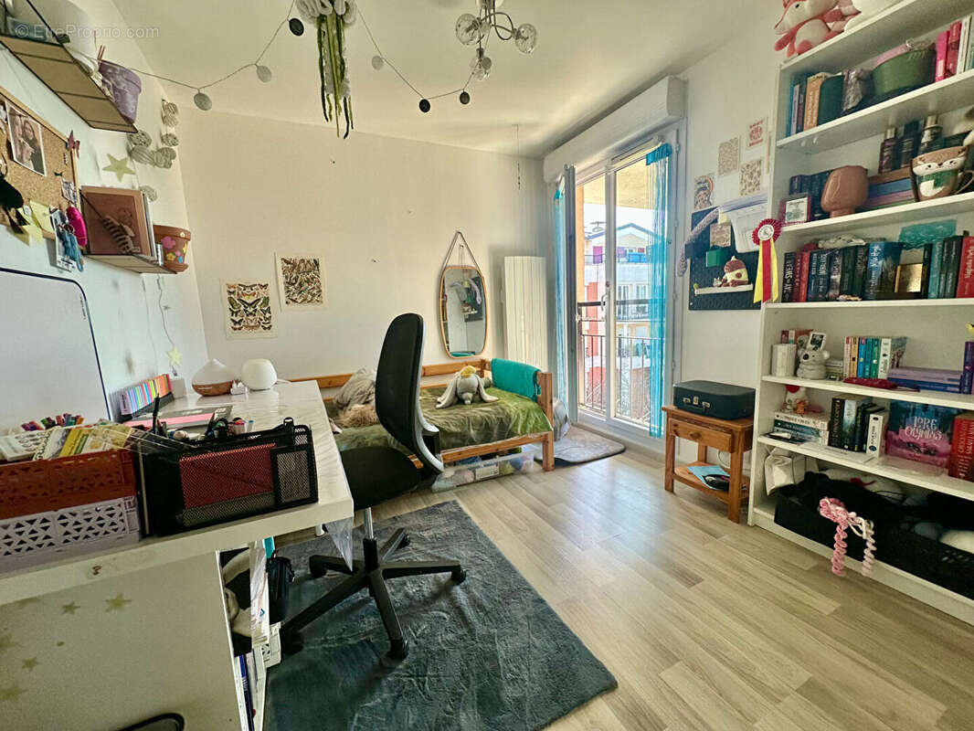 Appartement à BONDY