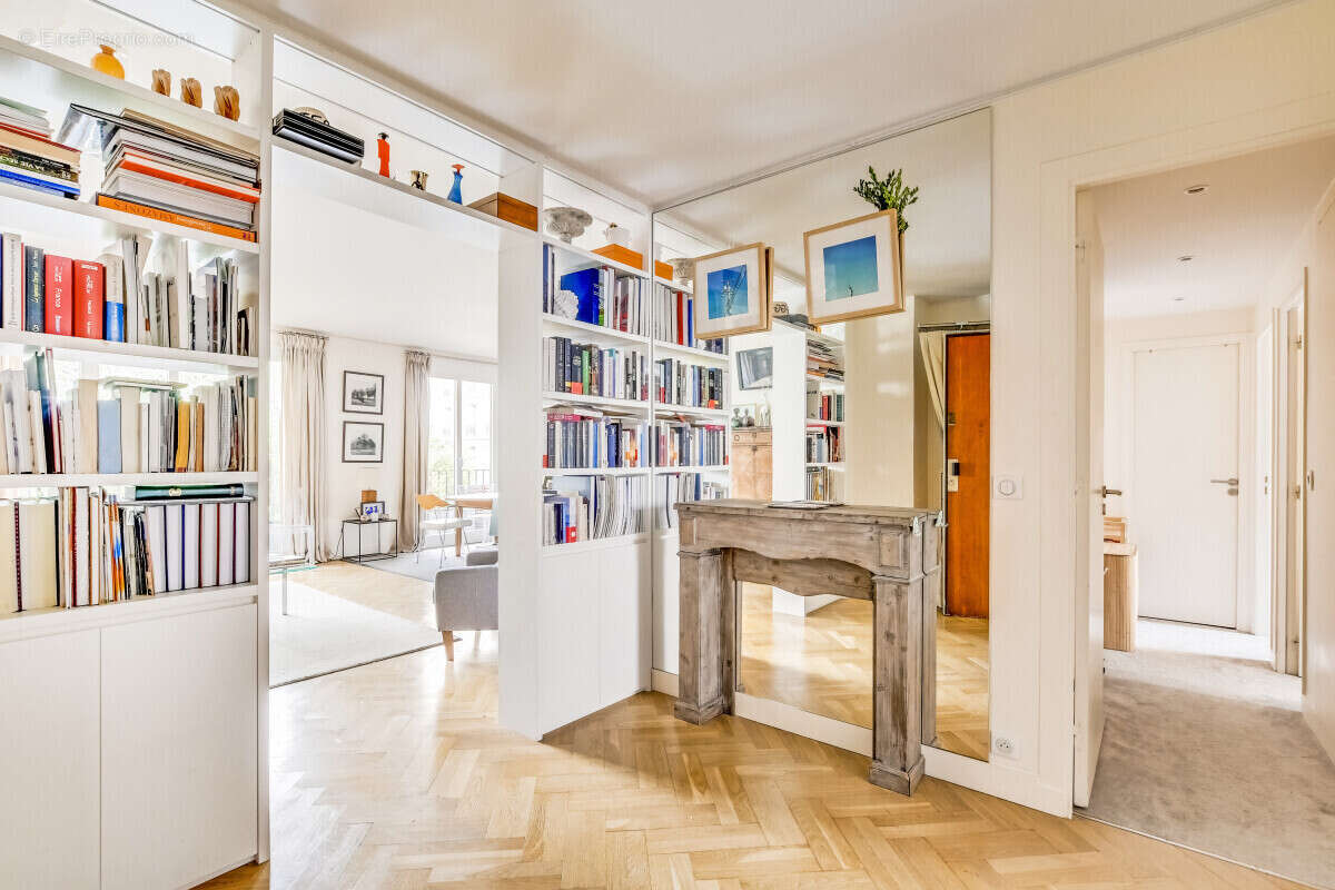 Appartement à PARIS-15E