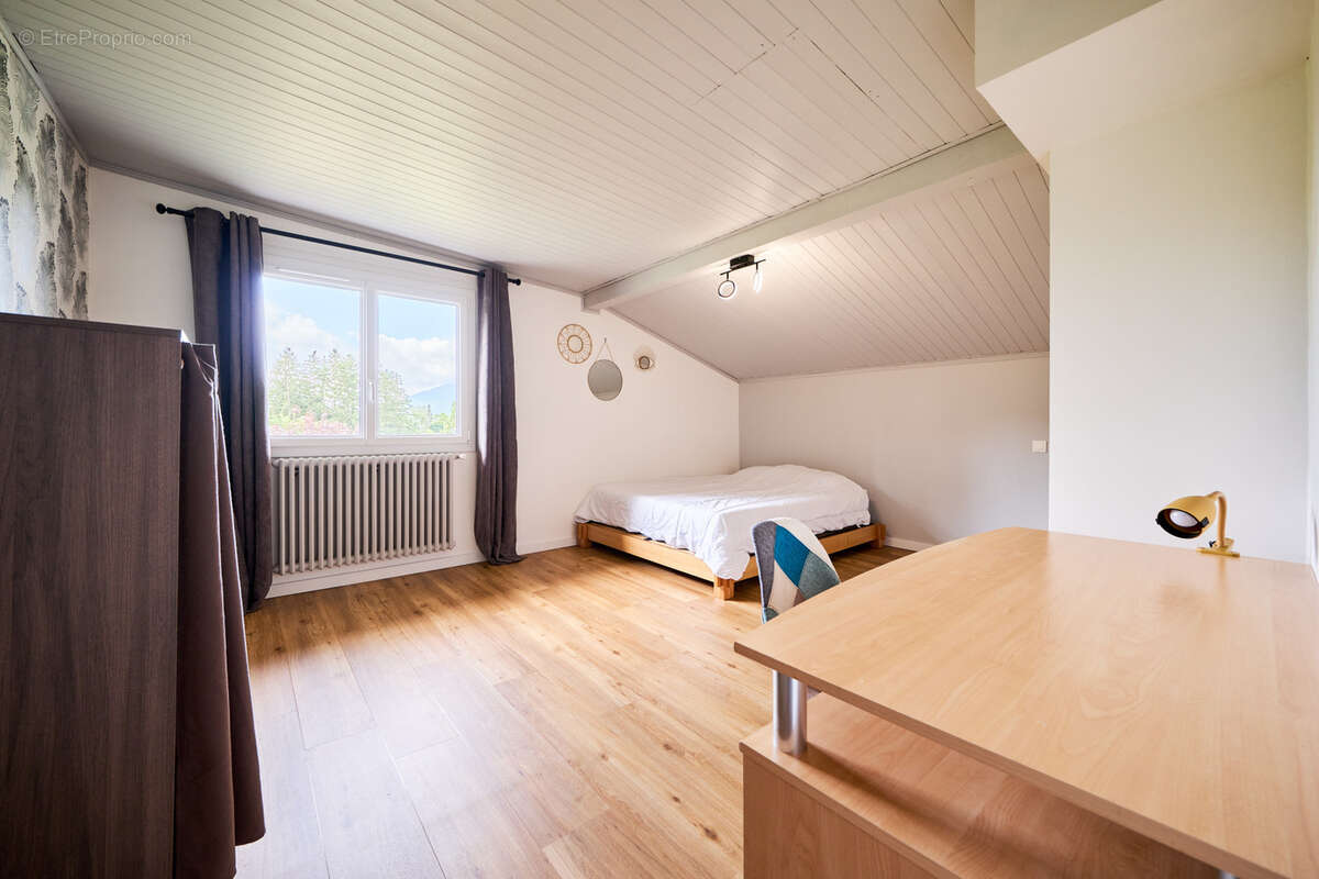 Appartement à ANNECY-LE-VIEUX