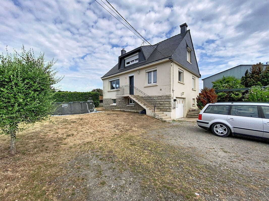 Maison à NOYAL-MUZILLAC