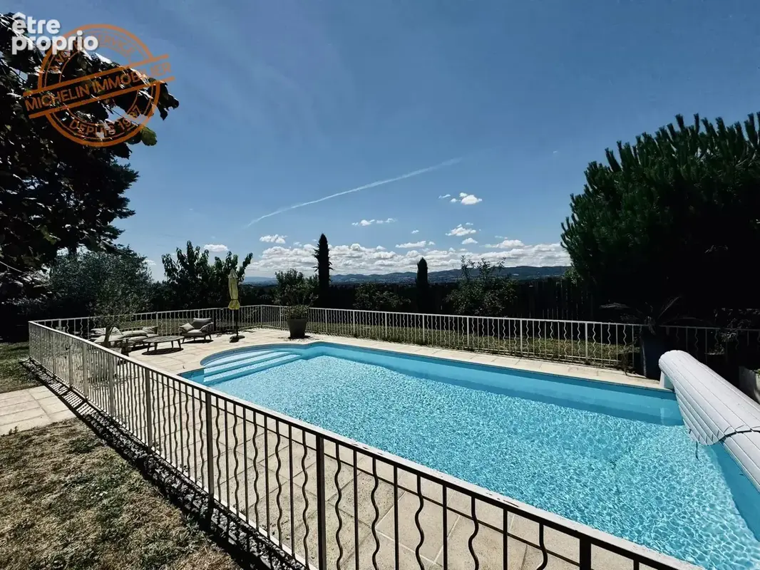 Dardilly centre – Vue panoramique, piscine et studio indépendant – 191 m² - photo 3