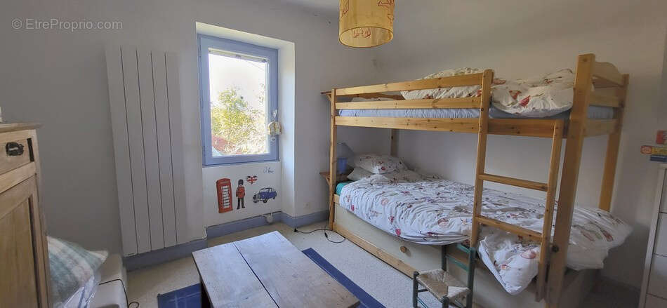 Maison à MONTFAUCON