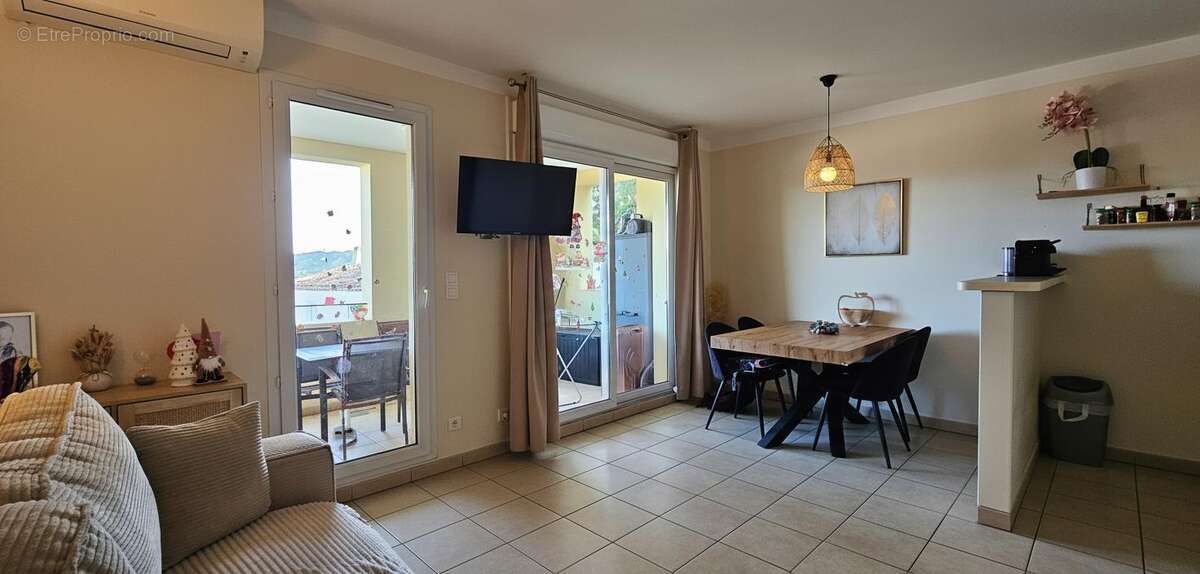 Appartement à MALLEMORT