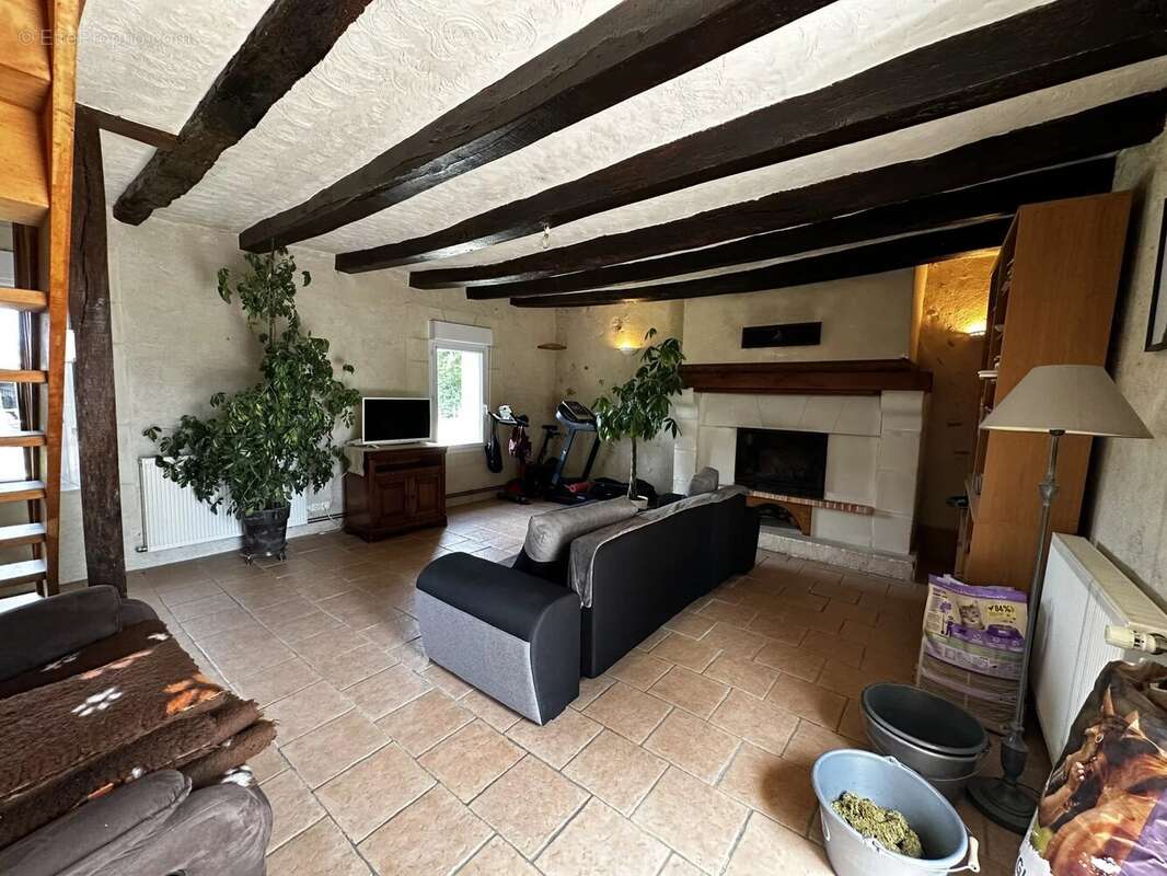 Exclusivite - longère restaurée - channay sur lathan - photo 2