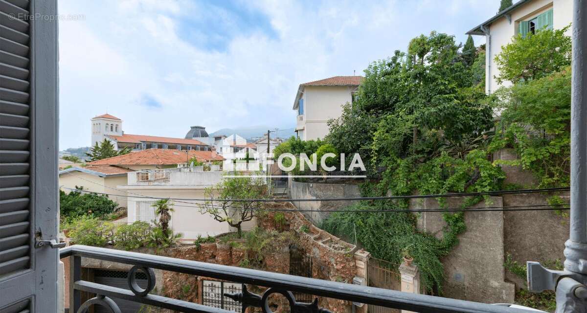 Menton le national, ancien grand hotel belle epoque, avec jardin et stationnement colllectif, proche du centre ville  et gare - photo 11