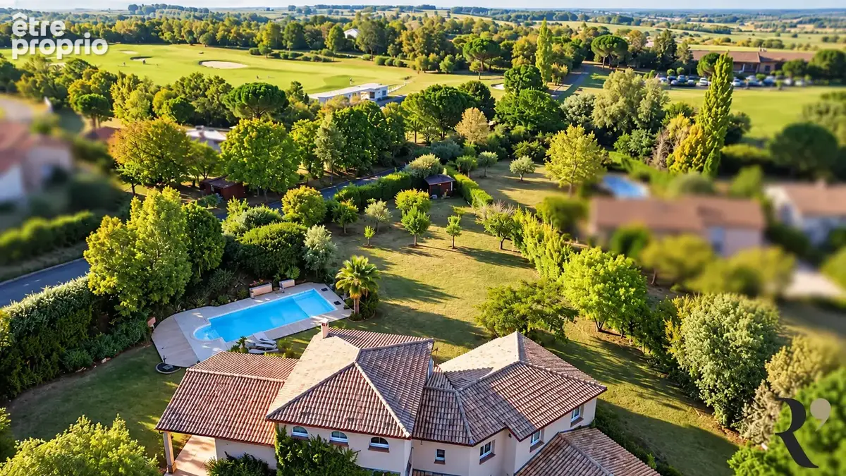 Maison Drémil Lafage 7 pièces 203 m2 sur terrain de 3972 m2 - photo 15