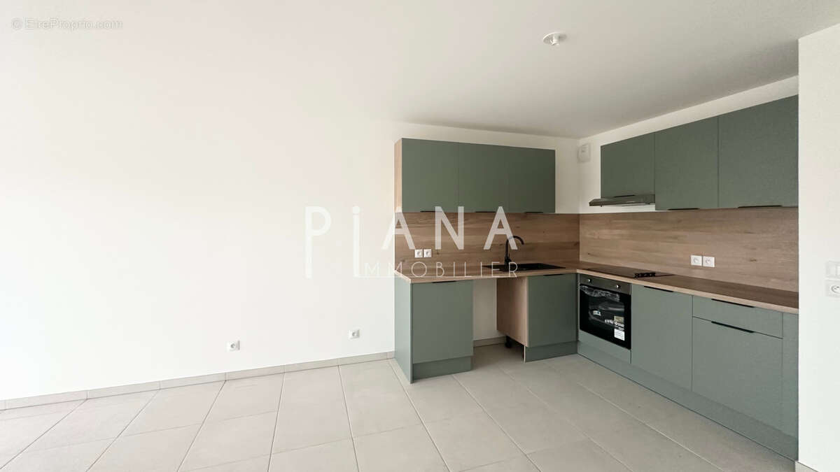 Appartement à LANCON-PROVENCE