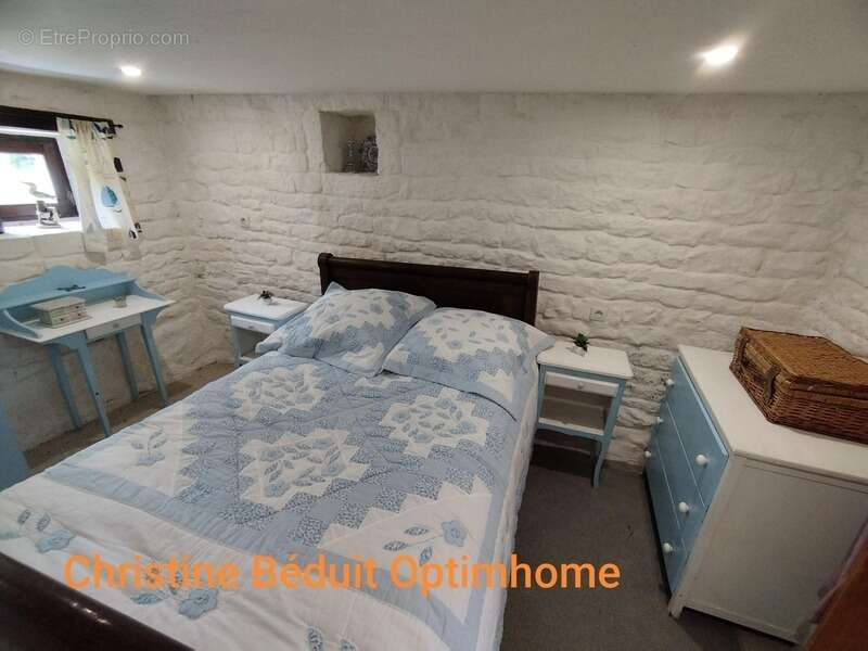 CHARENTE, COURCOME, maison 198 m², 4 chambres, grange, terrain 2401 m² clos - photo 16