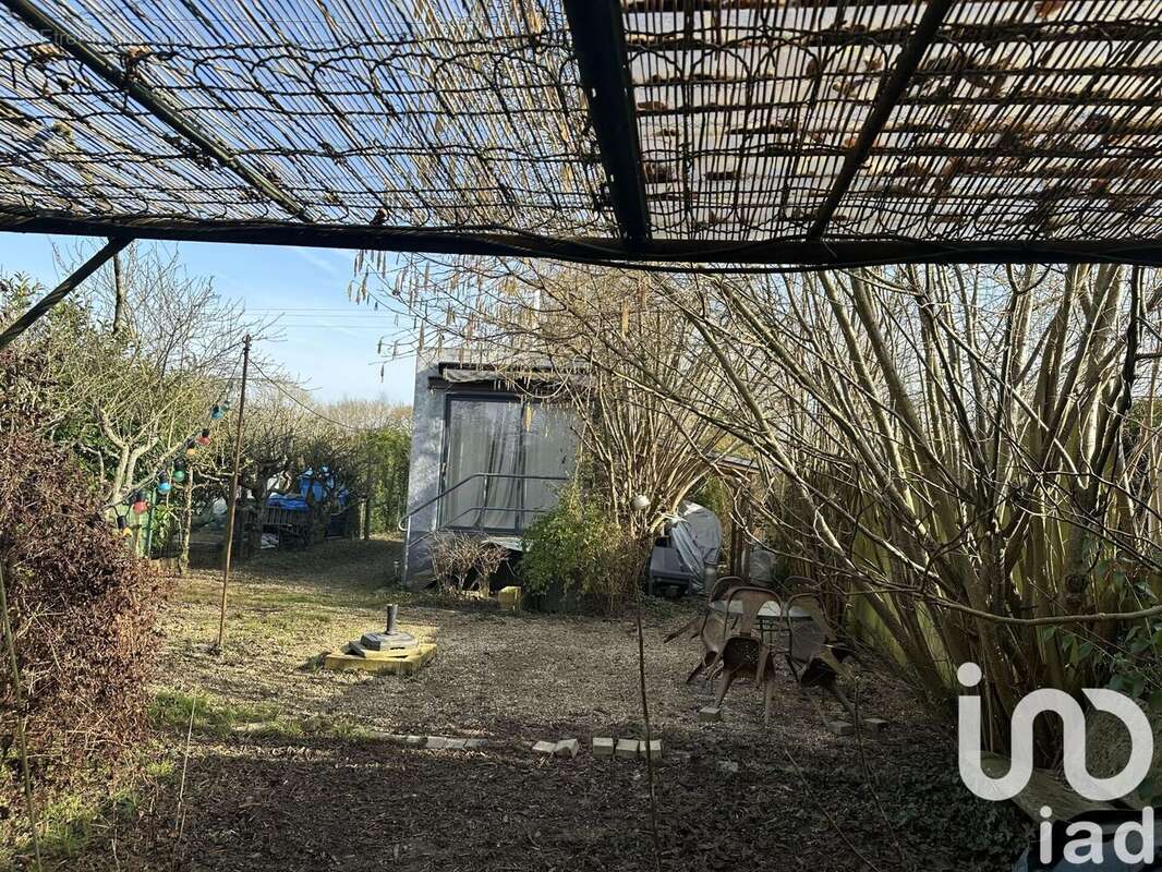 Photo 4 - Terrain à NEUVILLE-SUR-SARTHE