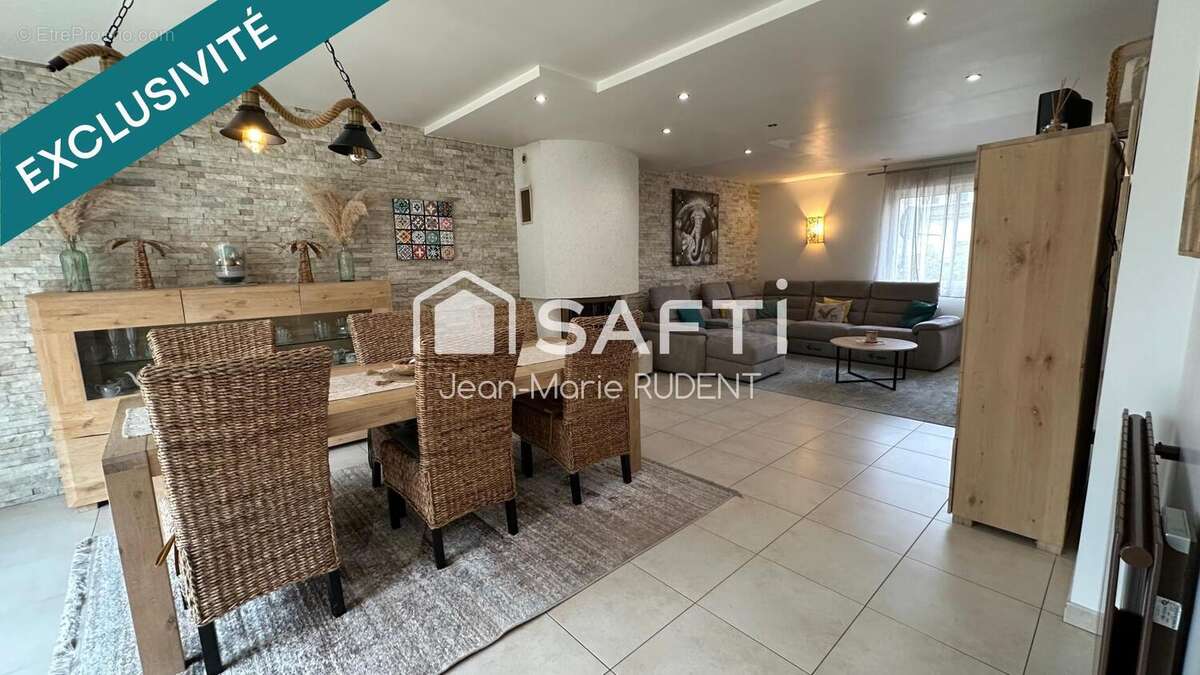 Photo 5 - Maison à LINAS