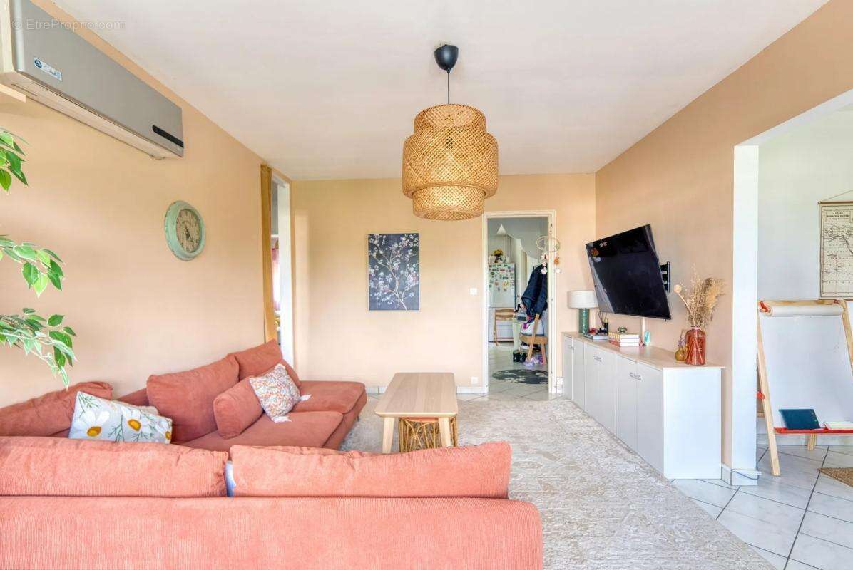 Appartement à SAINT-PRIEST