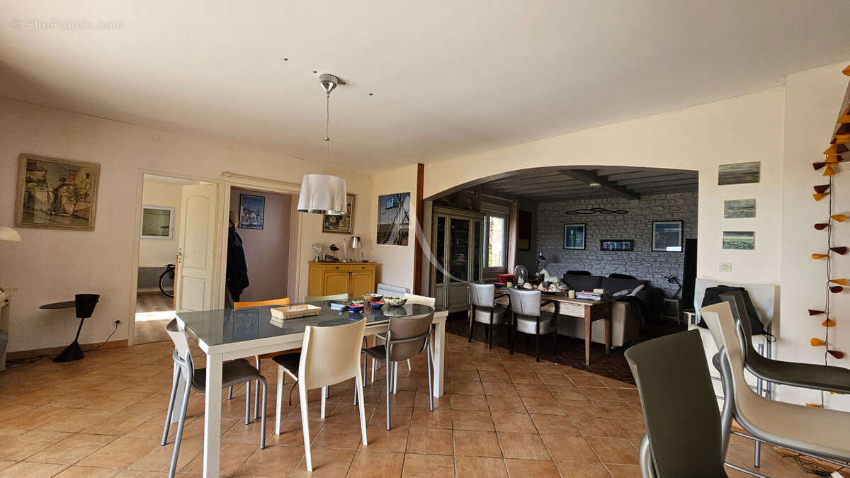 Maison à PORT-DES-BARQUES