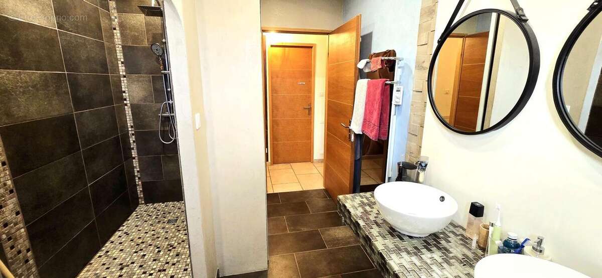 Maison avec dépendance et piscine - photo 6