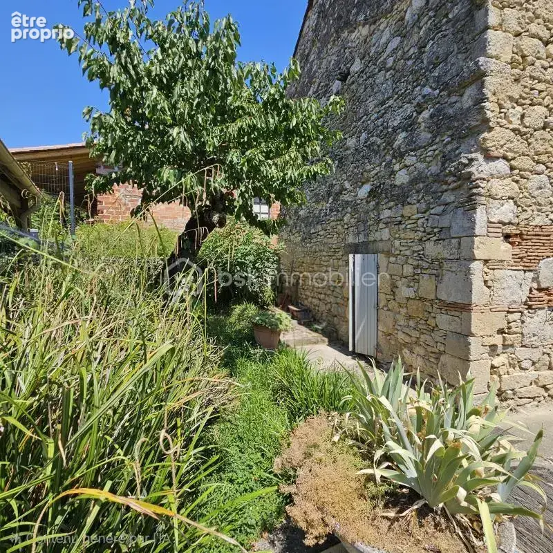 Gers : Superbe maison en pierre de village 195 m², 4 chambres, jardin Astaffort 10 mn - photo 22