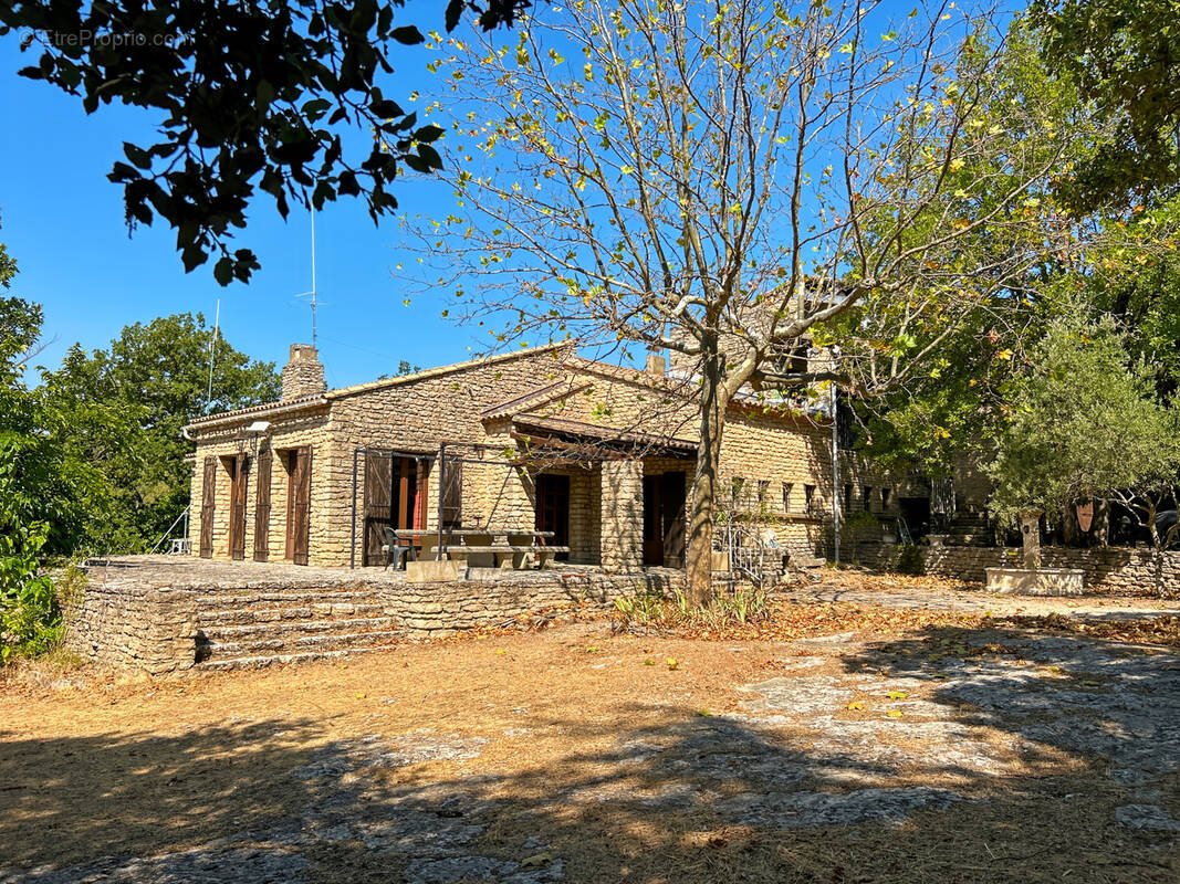 Maison à CABRIERES-D'AVIGNON