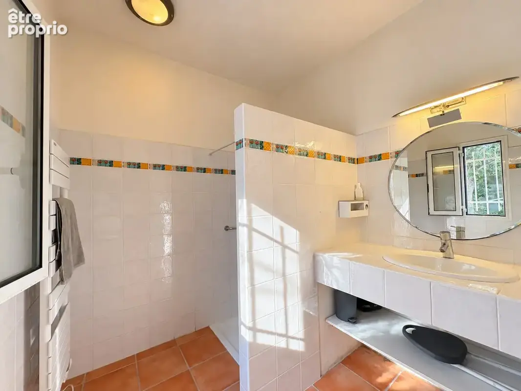 Villa avec piscine sur 5 000 m2 de terrain - photo 28