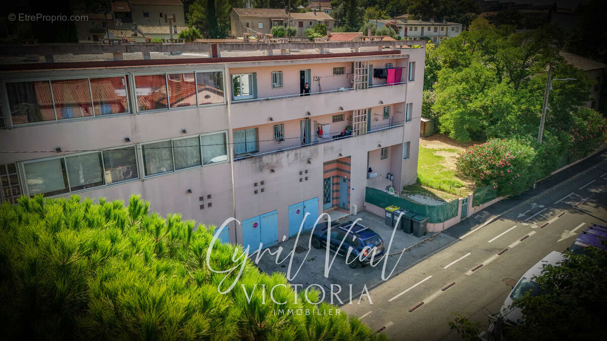 Immeuble de rapport 5 appartements et 5 garages La Seyne-sur-Mer - photo 3