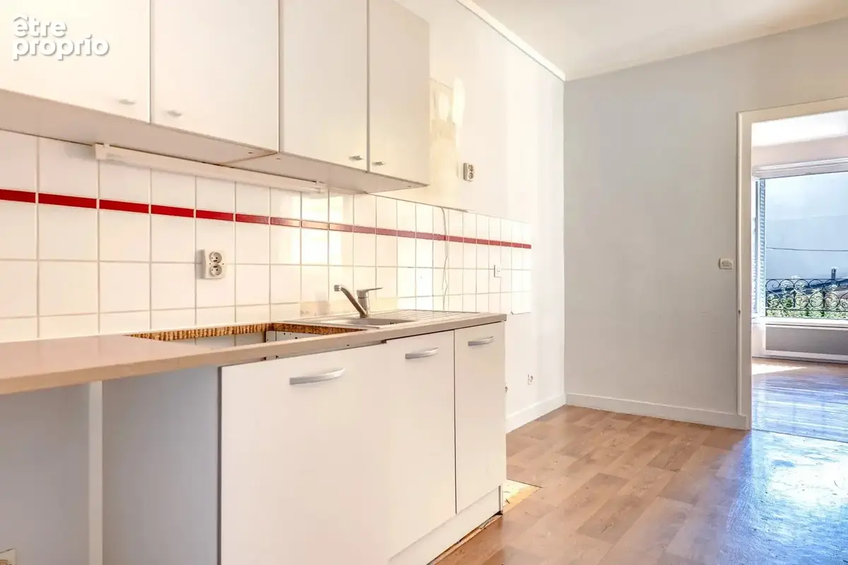 Bagnolet – 2 pièces traversant de 44,54 m² – Bel espace de vie – Ligne 11 à pied - photo 3
