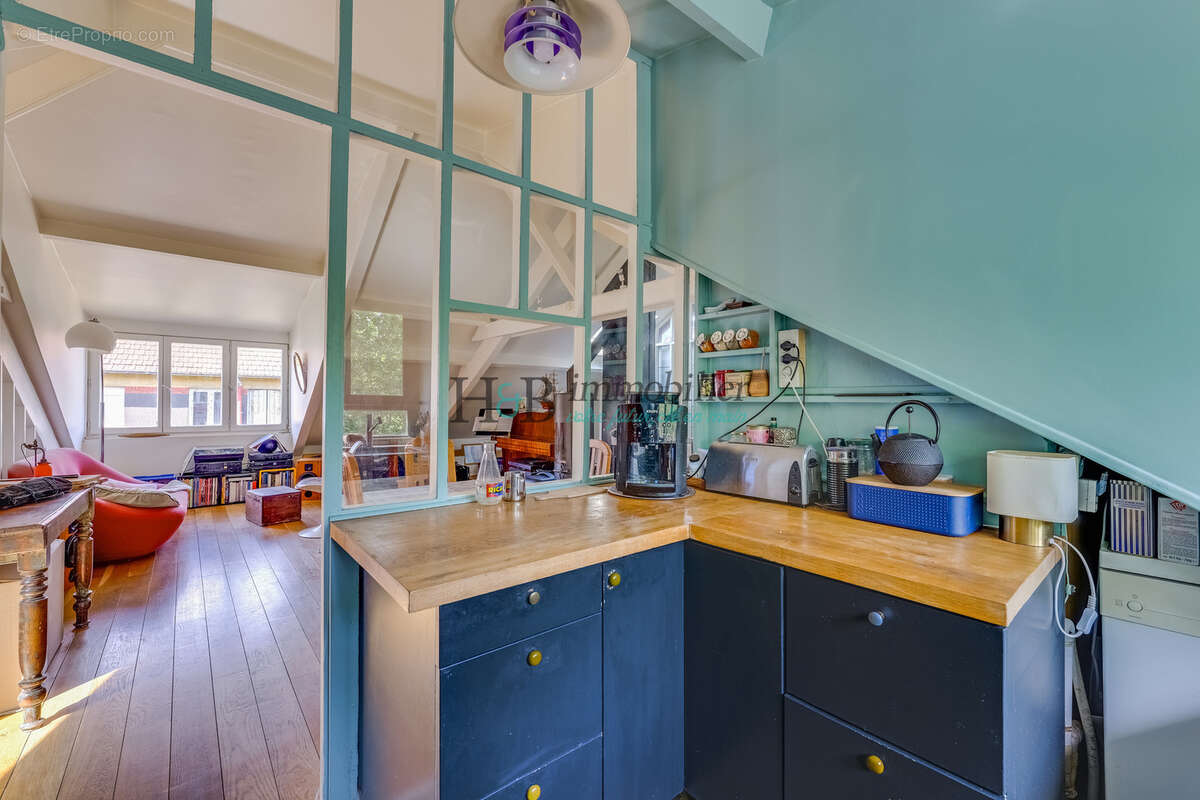 Appartement à LES LILAS