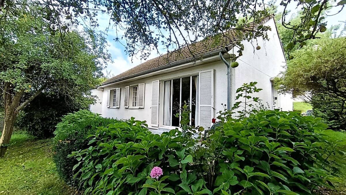 Maison à CONDE-SUR-VIRE