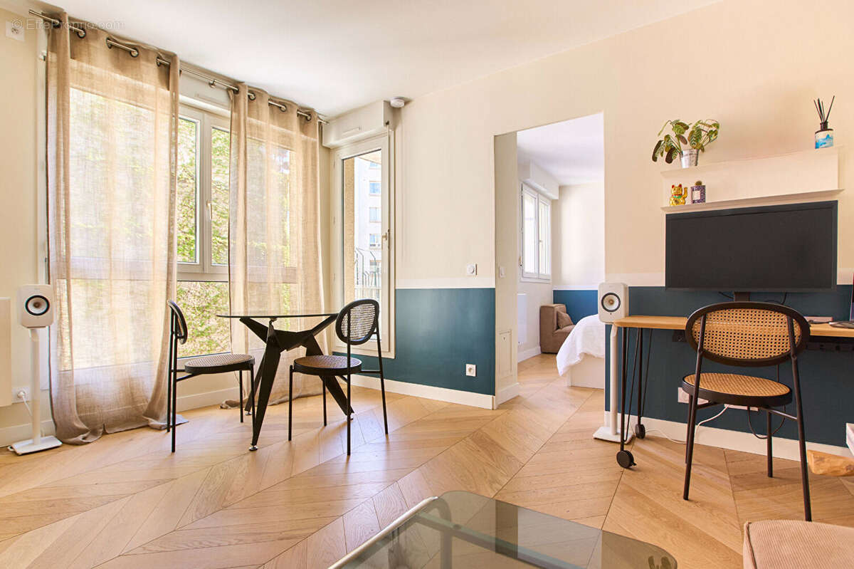 Appartement à PARIS-19E