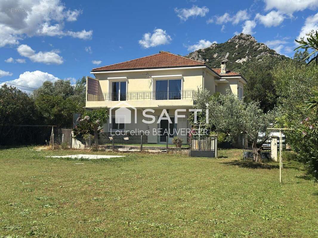 Photo 3 - Maison à HYERES