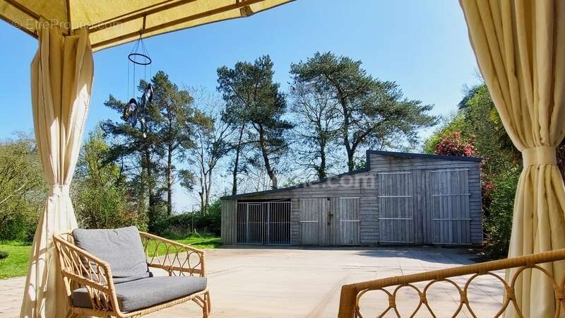 Maison à SAINT-MEEN-LE-GRAND