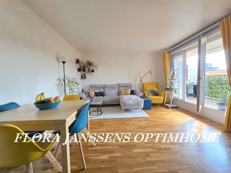 Appartement à COLOMBES