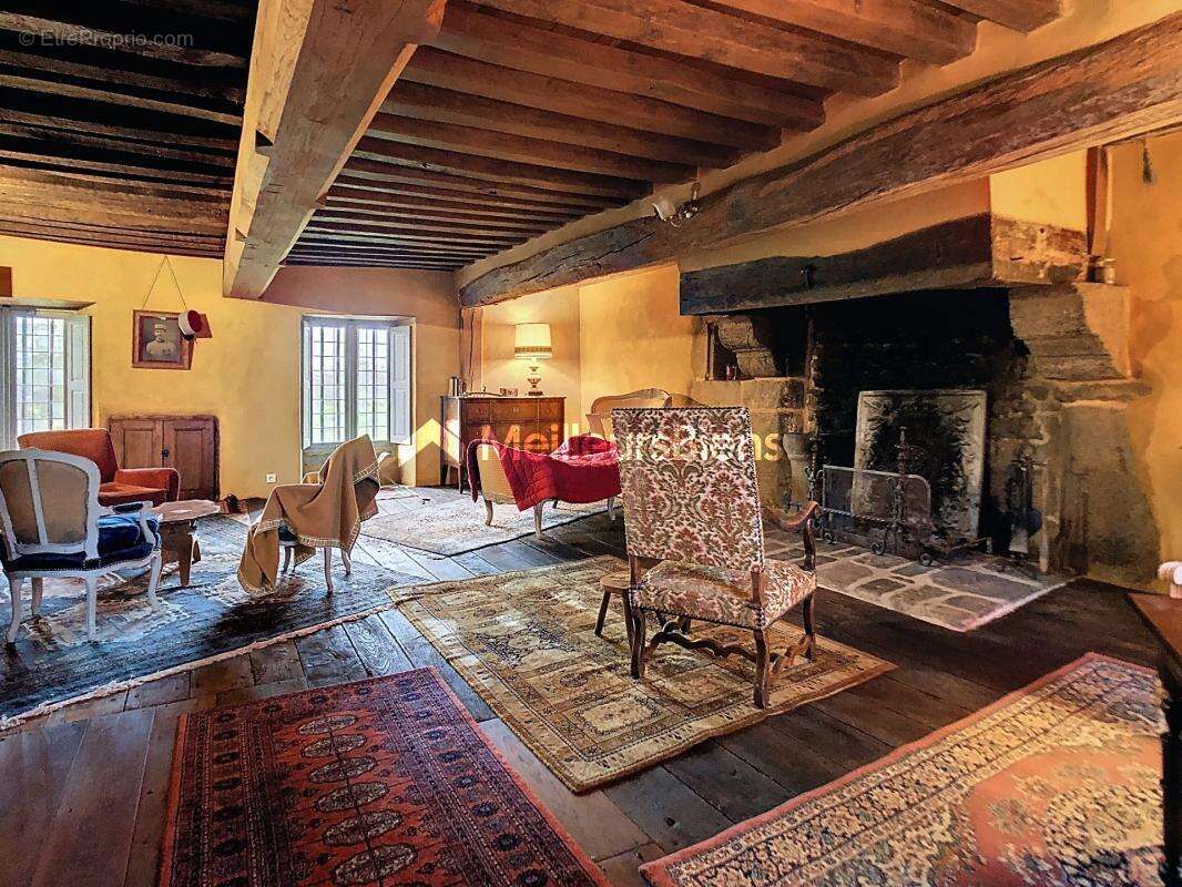 Maison à BELLOU-EN-HOULME