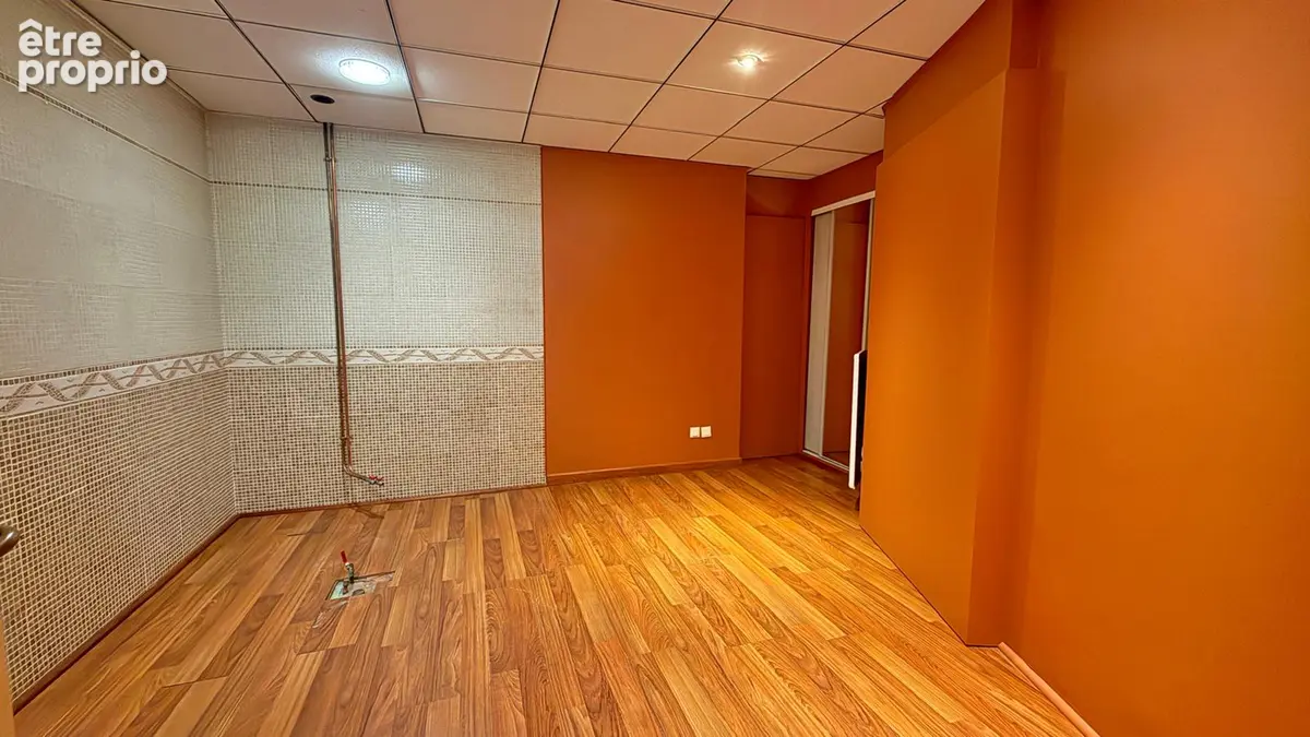 Local commercial Brignais 77,80 m2 - photo 3