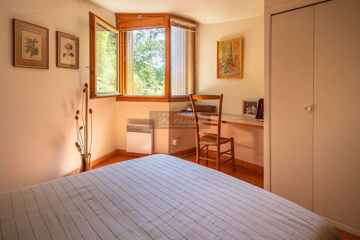 Maison d'architecte avec vue panoramique, trois chambres et piscine - photo 7